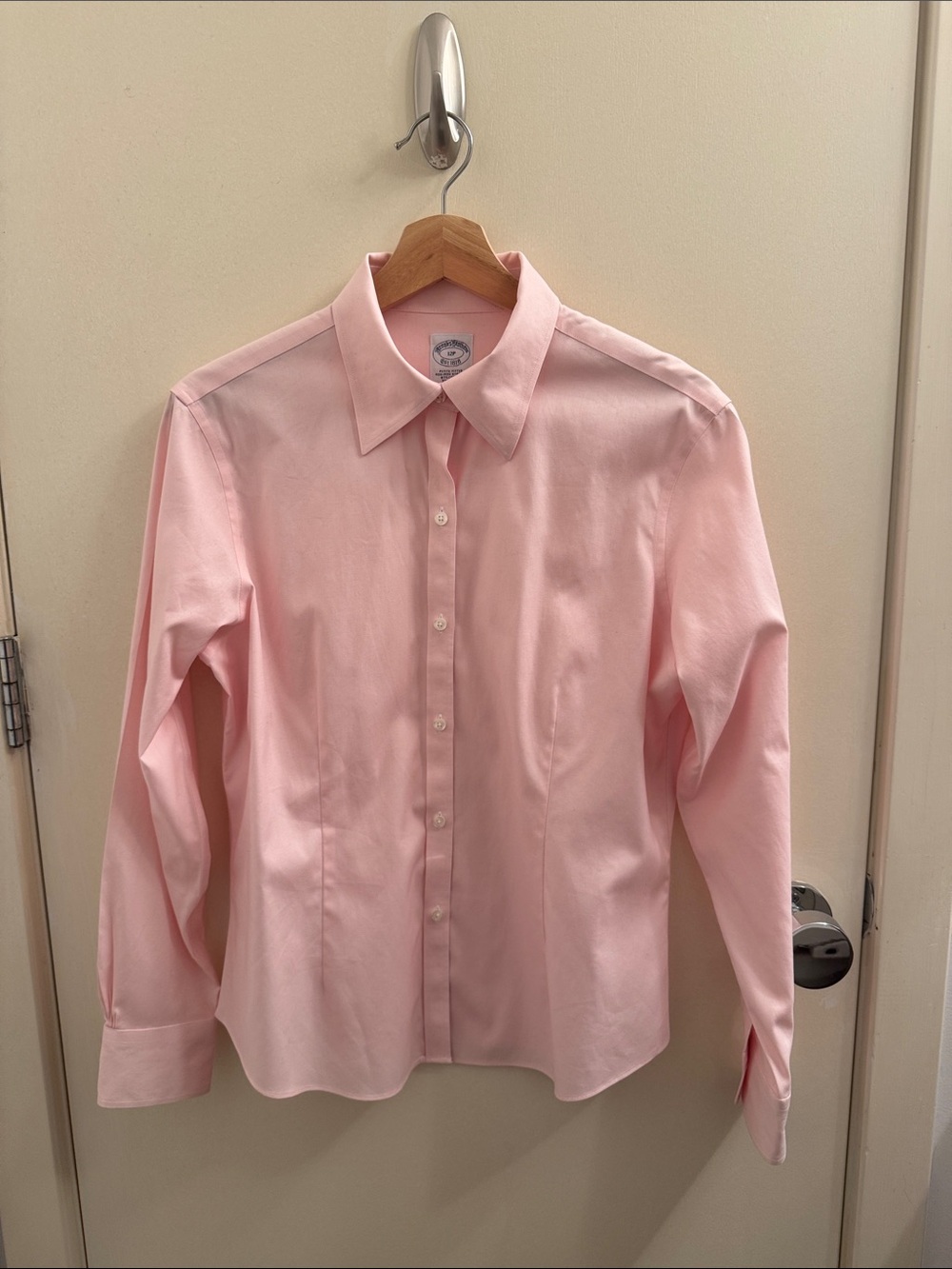 Classic Brook’s Brothers Women’s Light Pink Button-Up Shirt